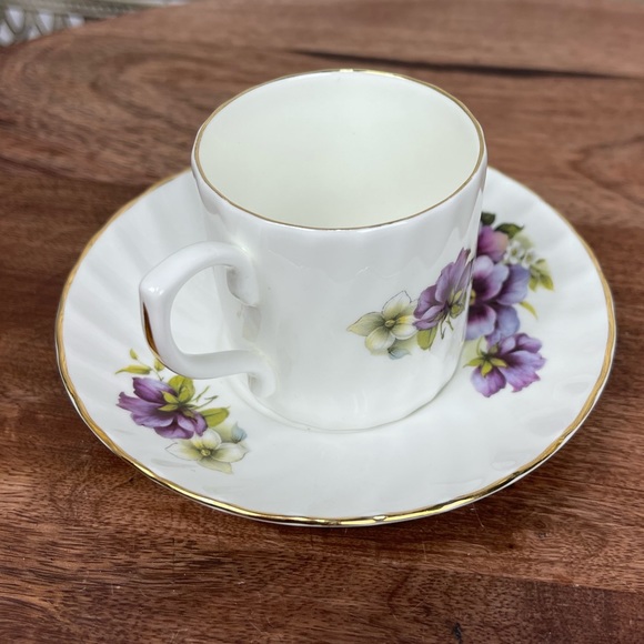 Allyn Nelson Collection fine bone China made in England. - Picture 8 of 13